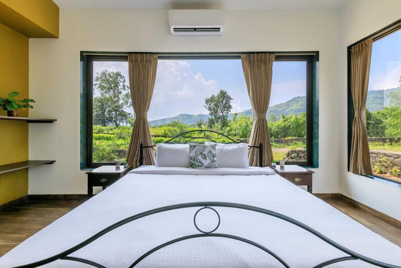 Stayvista'S Shivom Villa 2 - A Serene Escape With Views Of The Valley And Lake Lonavala Exterior photo